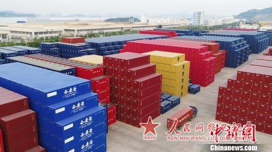 受益于“一带一路”建设中国制造集装箱走向全球