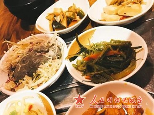 1545805305715862.jpg 原来用韩式锅剩汤炒饭可以这么好吃2.jpg