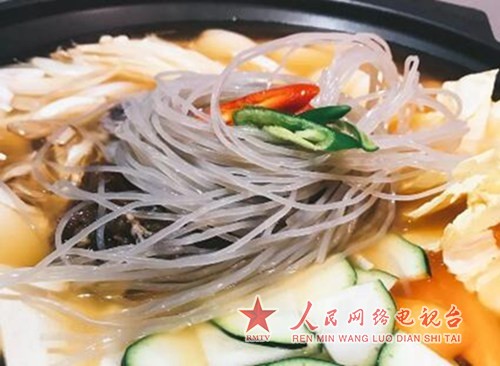 1545805318107050.jpg 原来用韩式锅剩汤炒饭可以这么好吃4.jpg