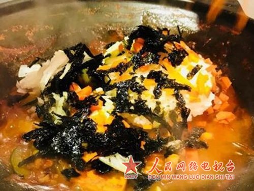 1545805333166862.jpg 原来用韩式锅剩汤炒饭可以这么好吃5.jpg